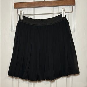 Forever 21 Black Bubble Hem Skirt size small